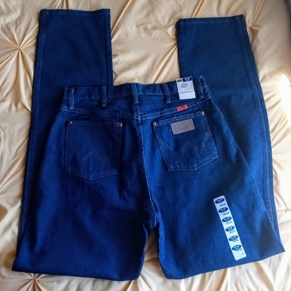 Wrangler Jeans Bundle - Picture 7 of 7